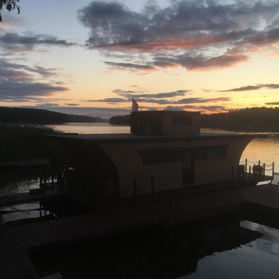 Houseboat Slesin Hotel Exterior photo